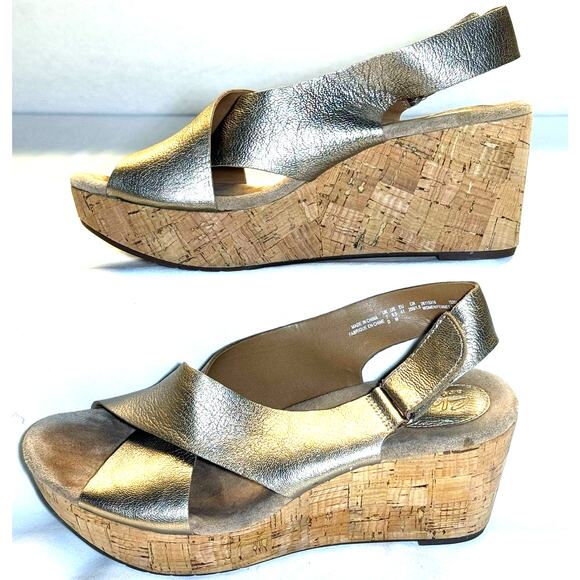 Clarks Annadel Eirwyn Cork Comfort Wedge Leather Sandal Women 9.5M Gold Metallic - Picture 3 of 7